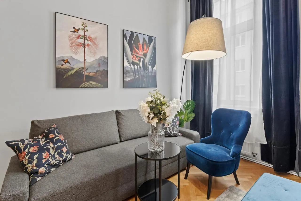 5 Bedrooms - 143 M² - Near Main Station Vienna Apartment
