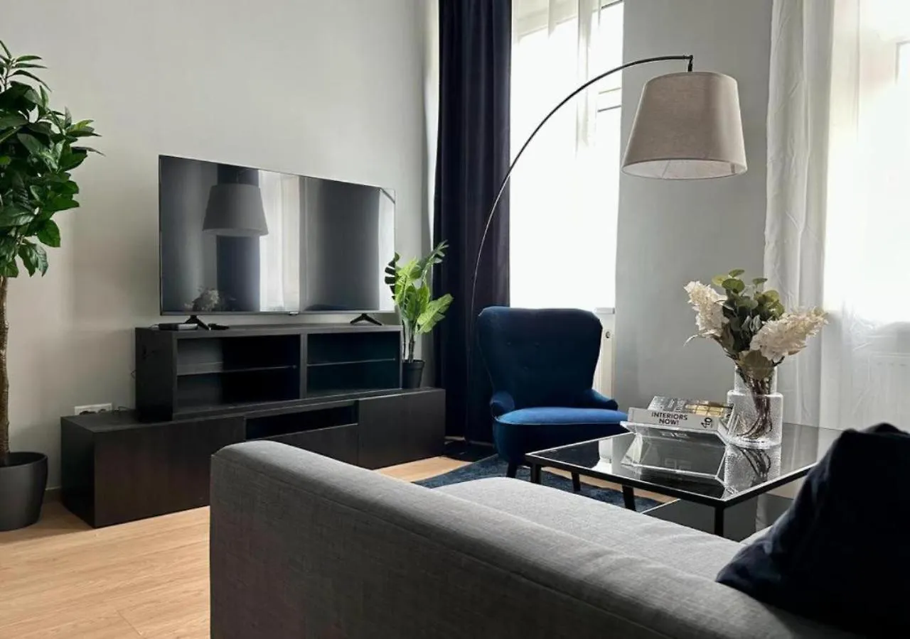 Apartment 5 Bedrooms - 143 M² - Near Main Station Vienna